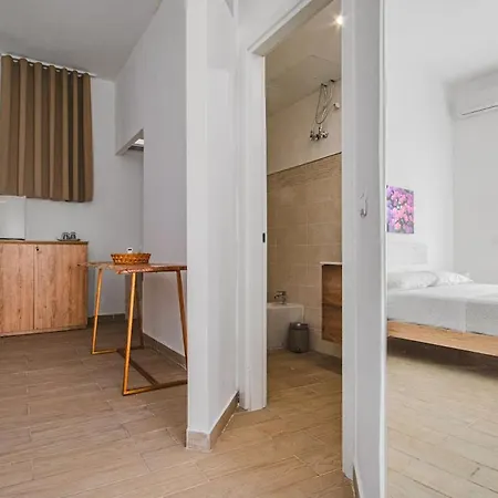 Ortensia In Station Lejlighed Napoli