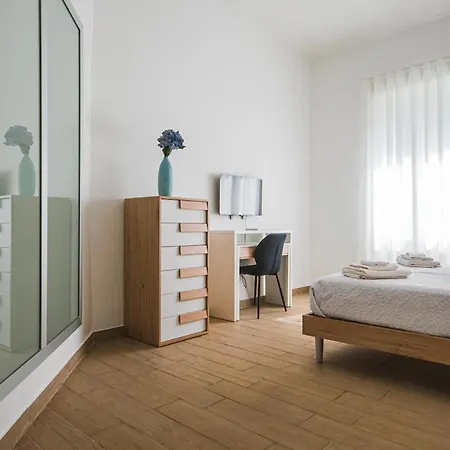 Ortensia In Station Lejlighed